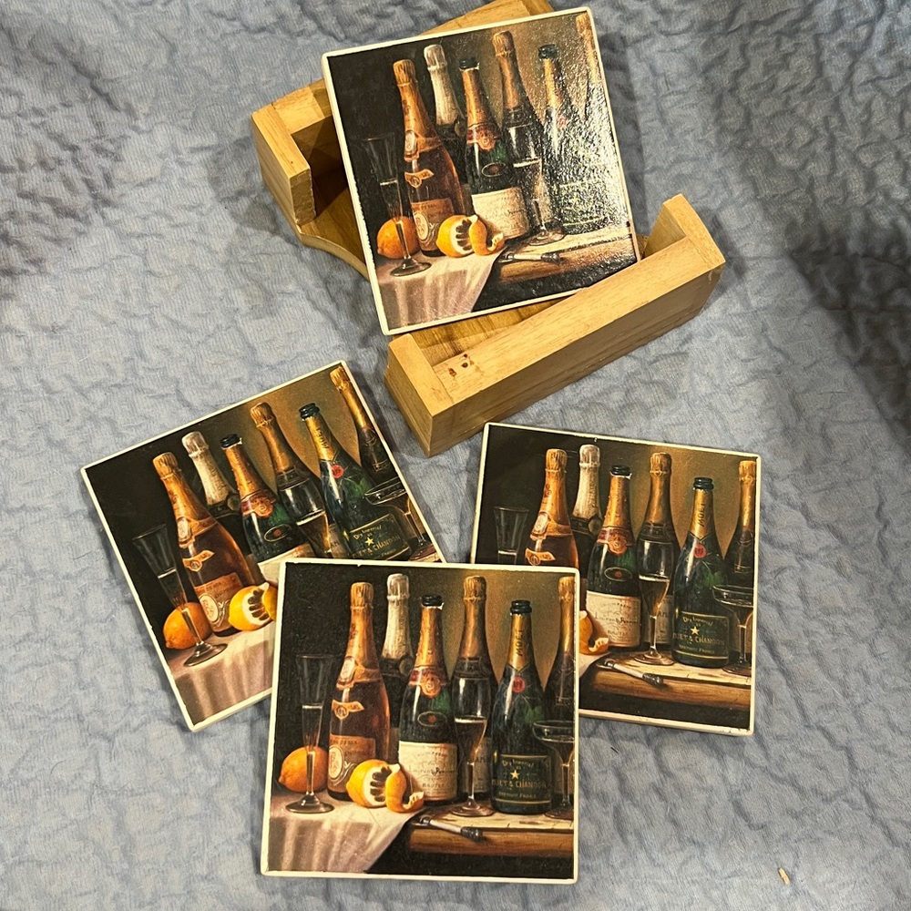 🔵Vintage Wine Bottle Coasters Set